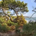 Appartement Manoir, appartement avec terrasse, proche mer, vue golf et lac, 5 pers, accès gratuit piscines