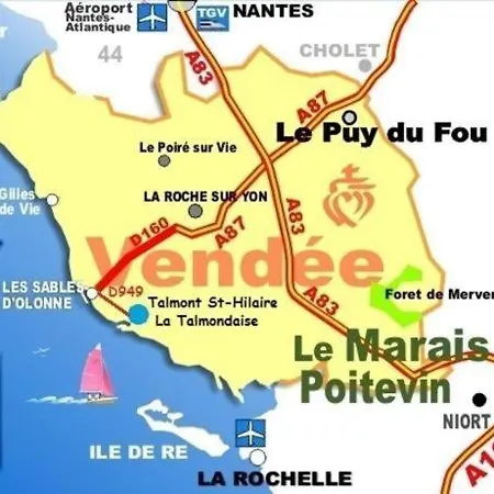 Manoir, Avec Terrasse, Proche Mer, Vue Golf Et Lac, 5 Pers, Acces Gratuit Piscines Apartamento