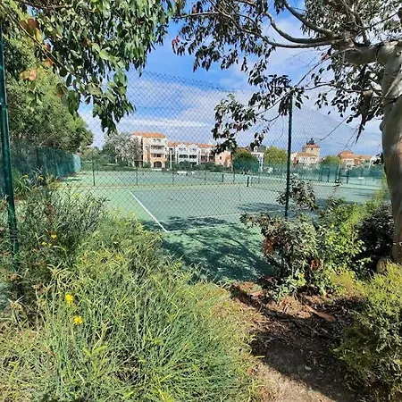 Manoir Et Terrasse Dans Le Village De Port Bourgenay, Vue Golf, Et Foret, Proche Mer, A 300m Piscine Gratuite D'avril A Sept, 5 Pers * Talmont-Saint-Hilaire