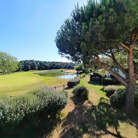 Manoir Et Terrasse Dans Le Village De Port Bourgenay, Vue Golf, Et Foret, Proche Mer, A 300m Piscine Gratuite D'avril A Sept, 5 Pers