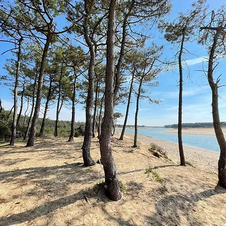Manoir Et Terrasse Dans Le Village De Port Bourgenay, Vue Golf, Et Foret, Proche Mer, A 300m Piscine Gratuite D'avril A Sept, 5 Pers Apartman Talmont-Saint-Hilaire