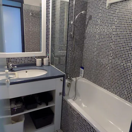 Apartman Manoir Et Terrasse Dans Le Village De Port Bourgenay, Vue Golf, Et Foret, Proche Mer, A 300m Piscine Gratuite D'avril A Sept, 5 Pers *
