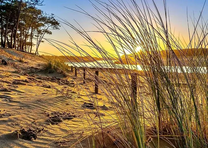 Manoir, Avec Terrasse, Proche Mer, Vue Golf Et Lac, 5 Pers, Acces Gratuit Piscines דירה *