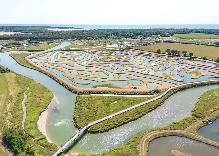 Manoir, Avec Terrasse, Proche Mer, Vue Golf Et Lac, 5 Pers, Acces Gratuit Piscines *